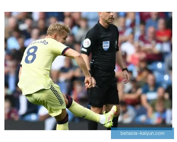 赫鲁斯蒂奇近期进球数据分析显示其状态回暖，表现稳健值得关注。